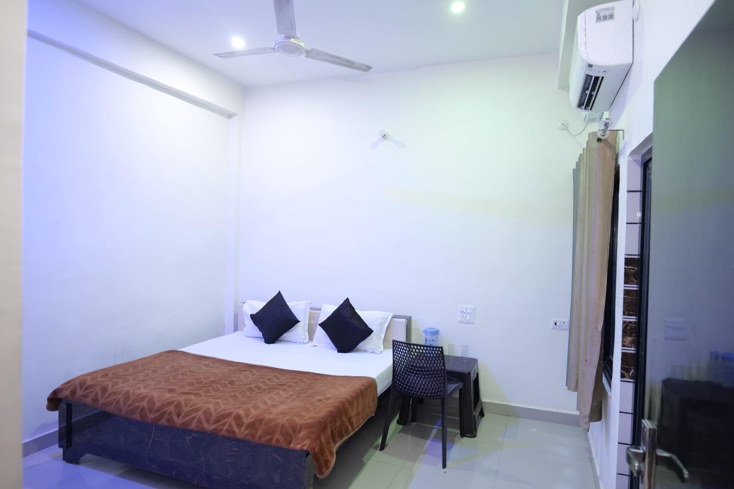 Hotel Jaanvi 奥拉奇哈 外观 照片