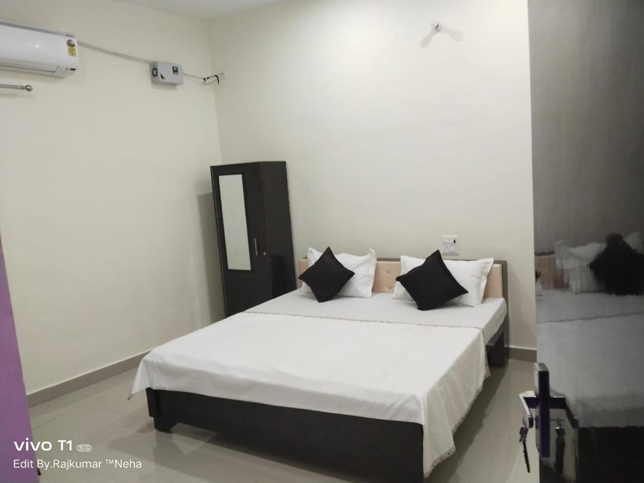 Hotel Jaanvi 奥拉奇哈 外观 照片