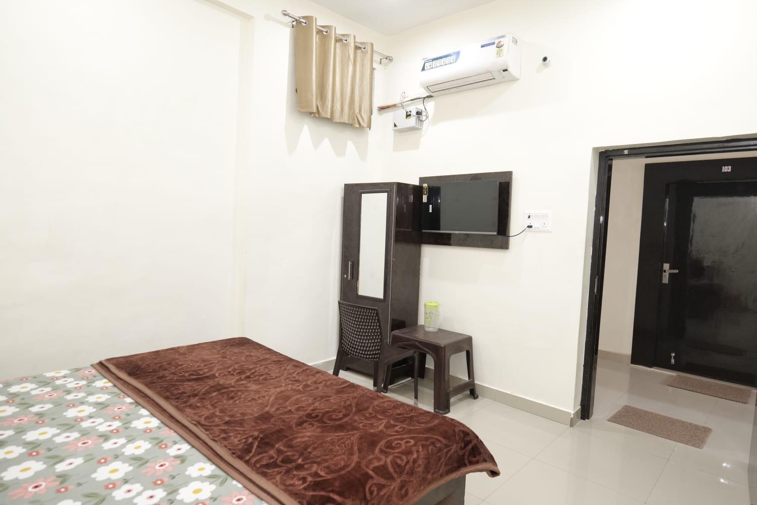 Hotel Jaanvi 奥拉奇哈 外观 照片